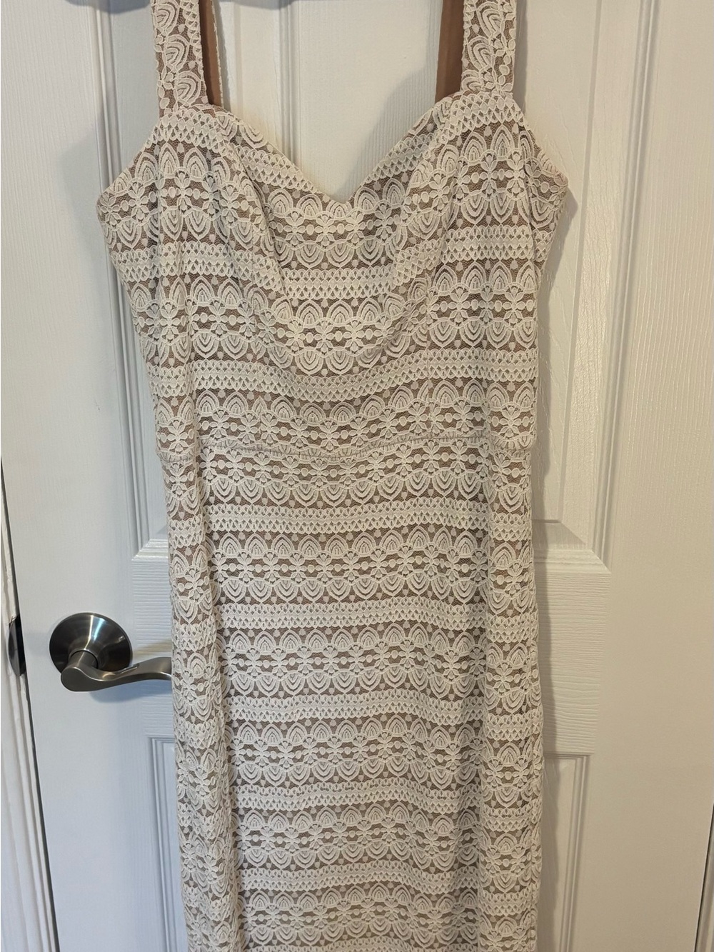 Dress the Population Cream Lace Midi Dress